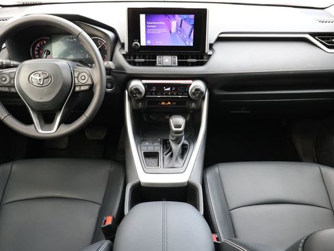 Used 2025 Toyota RAV4 XLE Premium FWD image 2