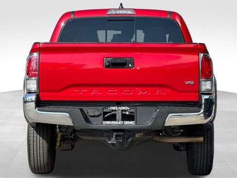 Used 2022 Toyota Tacoma image 4