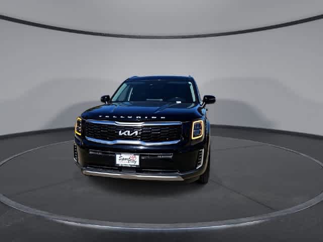 Used 2022 Kia Telluride EX w/ EX Premium Package AWD/4WD image 3