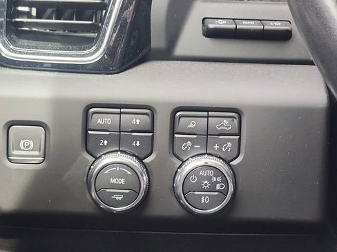Used 2024 GMC Sierra 1500 Denali AWD/4WD image 12