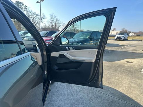 Used 2021 BMW X5 sDrive40i w/ Premium Package image 30