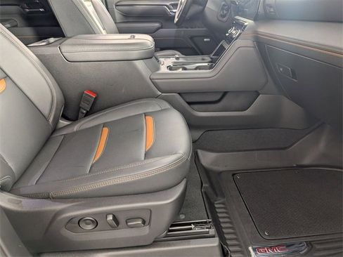 Certified 2025 GMC Sierra 2500 AT4 w/ AT4 Premium Plus Package image 35