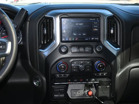 Used 2019 Chevrolet Silverado 1500 LTZ w/ LTZ Convenience Package image 19