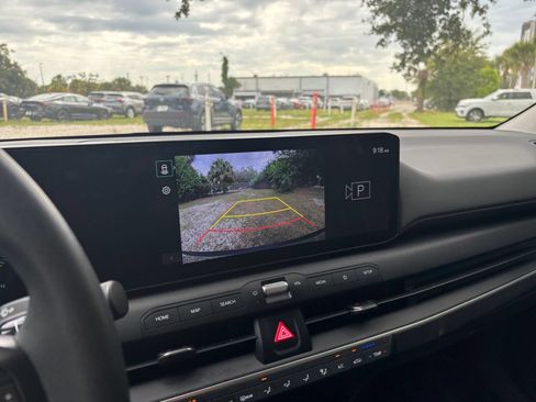 Used 2025 Kia K4 FWD image 25