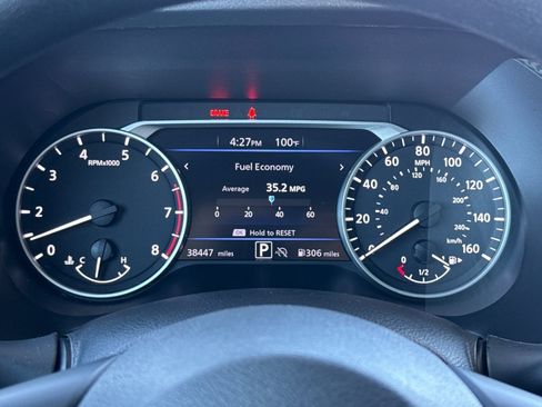 Used 2025 Nissan Sentra SV FWD image 21