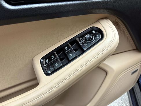 Used 2020 Porsche Macan GTS image 25