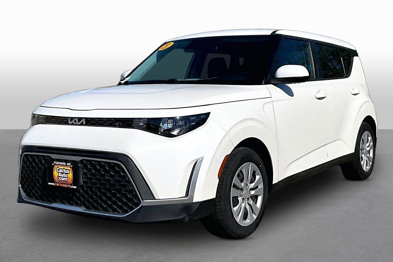 Used 2023 Kia Soul LX FWD image 1