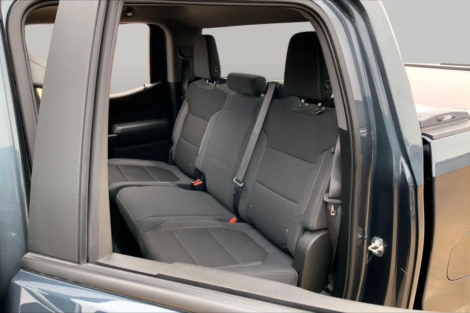 Used 2019 Chevrolet Silverado 1500 LT w/ Texas Edition AWD/4WD image 19