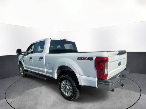 Used 2019 Ford F250 XL w/ STX Appearance Package AWD/4WD image 5