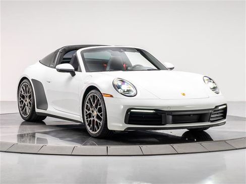 Used 2022 Porsche 911 Targa 4S image 9