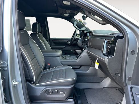New 2026 GMC Sierra 2500 AT4X image 10