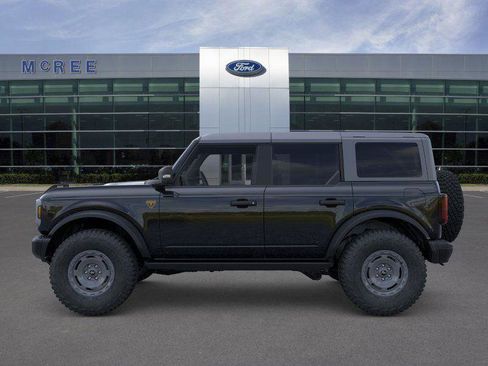 New 2025 Ford Bronco Badlands image 3