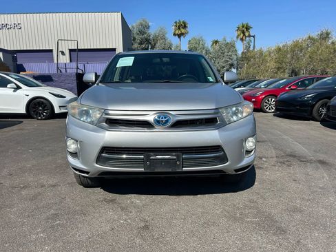 Used 2012 Toyota Highlander Limited image 2