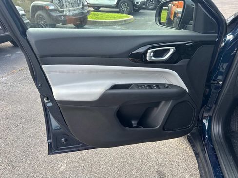 New 2026 Jeep Compass Limited AWD/4WD image 24