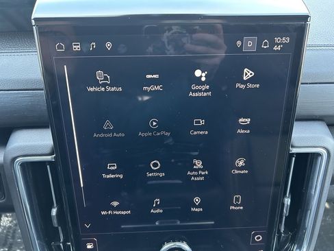 Used 2025 GMC Yukon Denali image 28