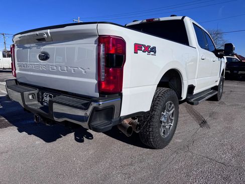 Used 2023 Ford F250 Lariat w/ FX4 Off-Road Package image 7