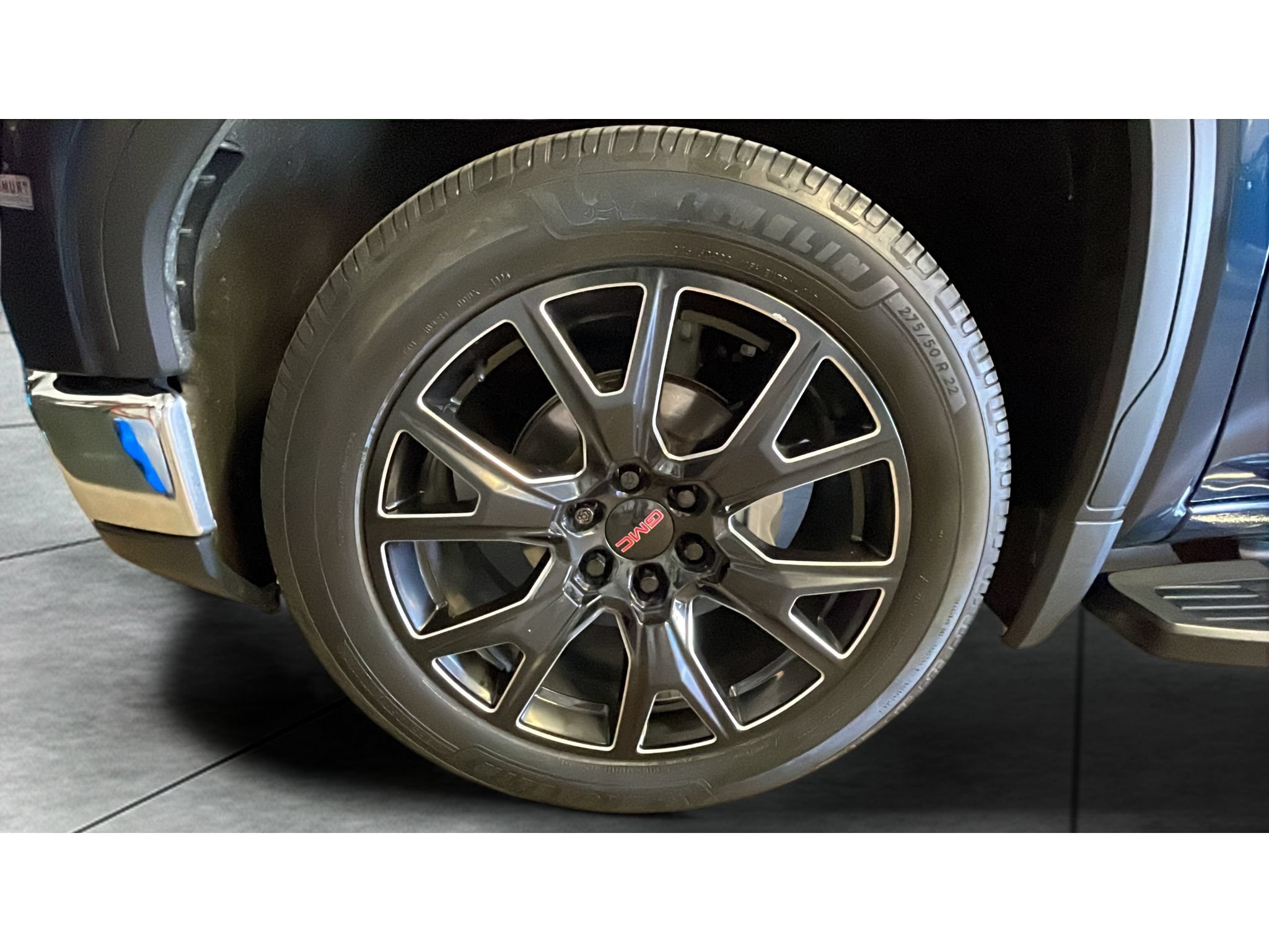 Used 2022 GMC Sierra 1500 SLT w/ SLT Premium Package AWD/4WD image 18