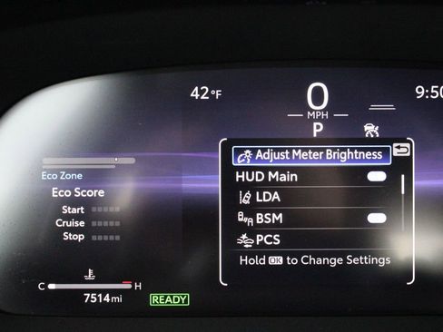 Certified 2025 Toyota Crown Platinum image 3