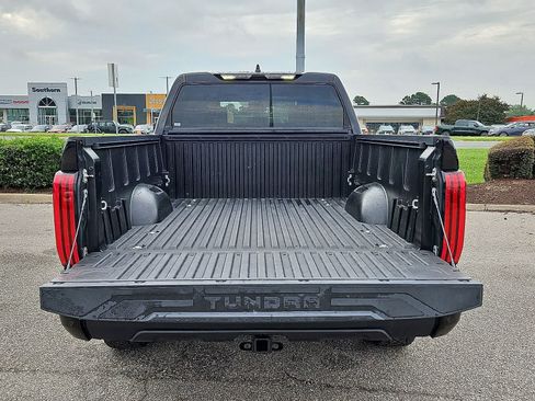 Used 2022 Toyota Tundra SR5 AWD/4WD image 30