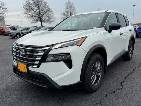 Certified 2025 Nissan Rogue S AWD/4WD image 8
