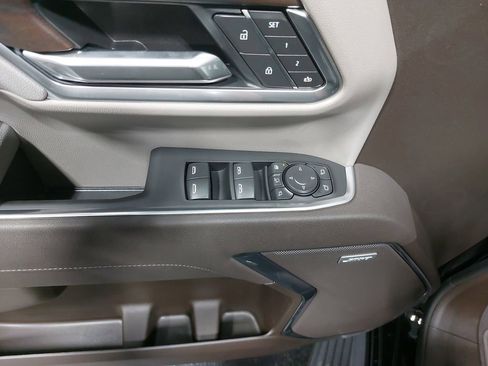 New 2025 GMC Sierra 2500 SLT w/ SLT Premium Package image 29