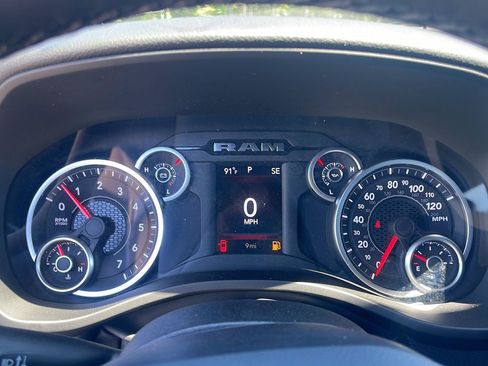 New 2026 RAM 1500 Big Horn AWD/4WD image 14