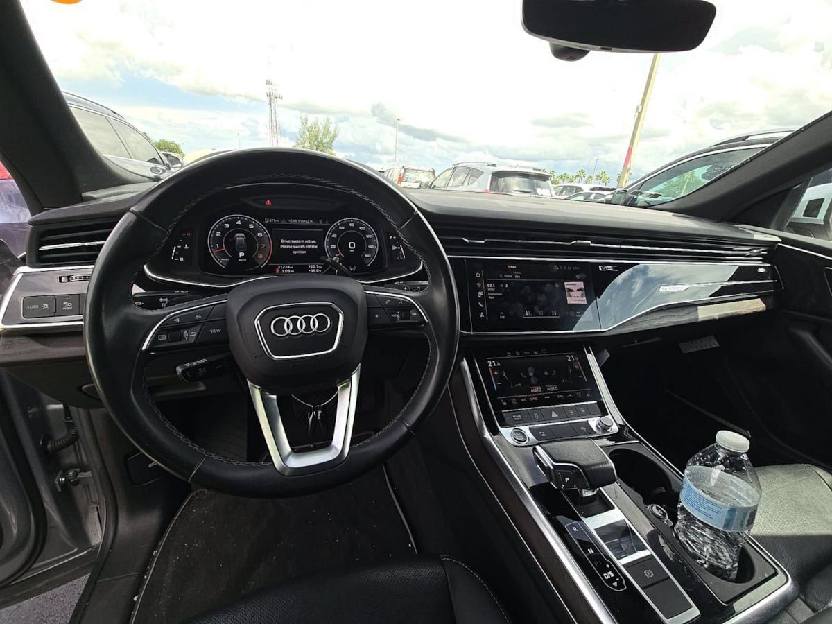 Used 2021 Audi Q8 Premium Plus w/ Premium Plus Package AWD/4WD image 3