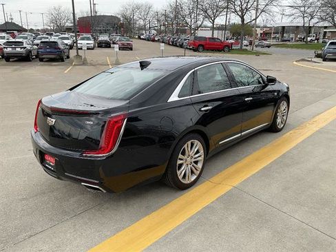 Used 2019 Cadillac XTS Luxury w/ Driver Awareness Package image 3