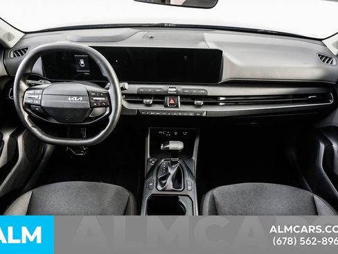Used 2025 Kia K4 FWD image 23
