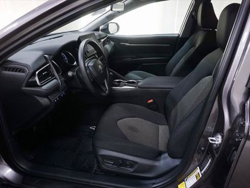 Certified 2021 Toyota Camry LE FWD image 11