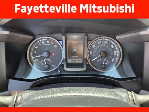 Used 2021 Toyota Tacoma TRD Sport w/ TRD Premium Sport Package AWD/4WD image 28