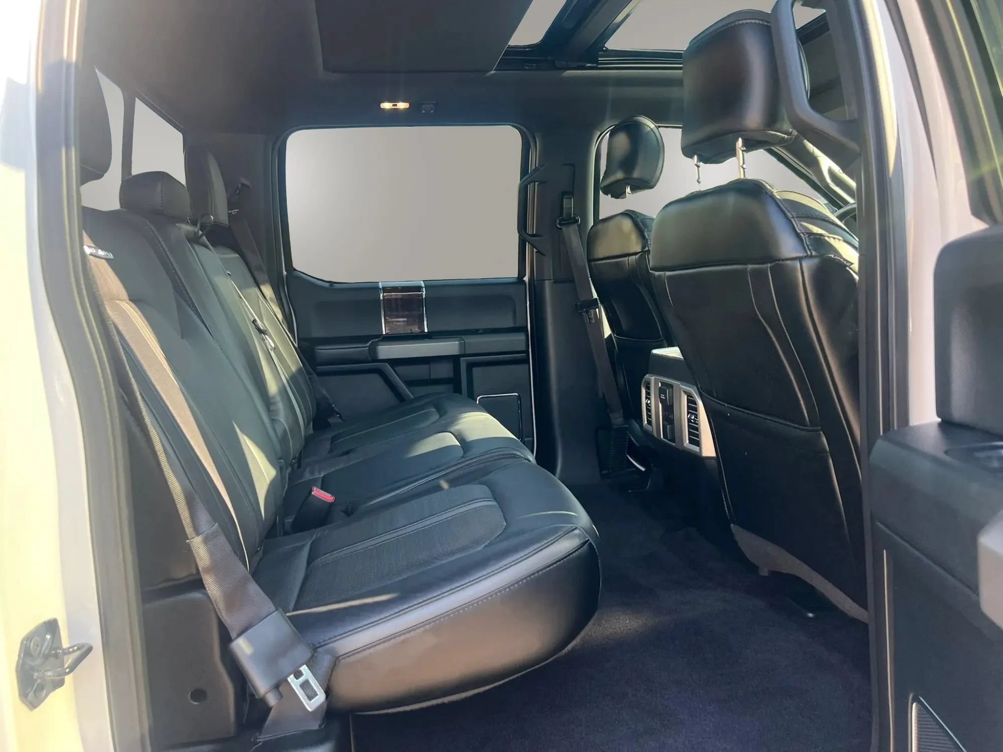 Used 2015 Ford F150 Platinum w/ Trailer Tow Package AWD/4WD image 31