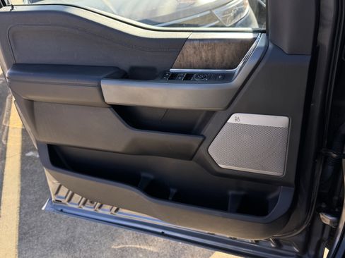 Used 2023 Ford F250 Lariat w/ Lariat Ultimate Package image 30