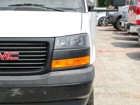 Used 2019 GMC Savana 3500 Van Cab-Chassis 2D w/ Power Convenience Package image 32