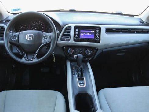 Used 2021 Honda HR-V LX image 31