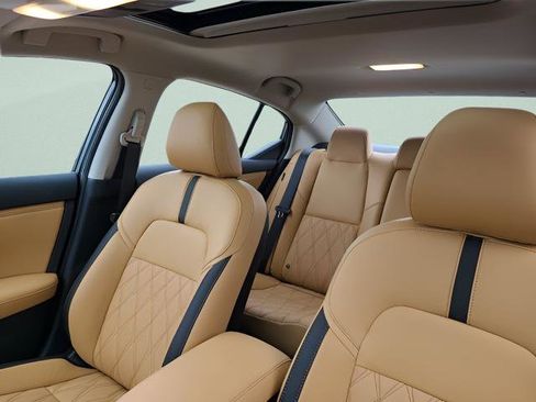 New 2025 Nissan Sentra SV w/ SV Premium Package image 21