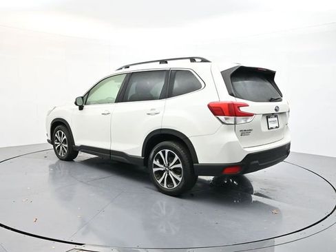 Used 2022 Subaru Forester Limited image 4