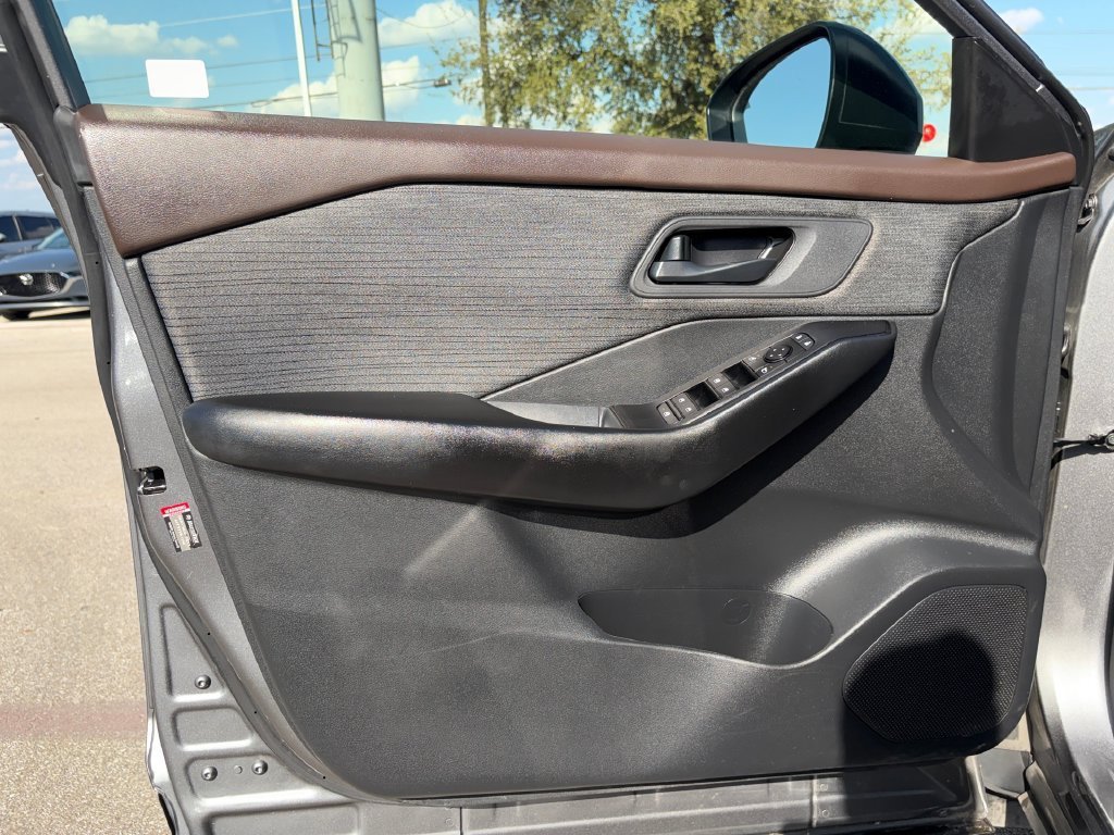 Used 2023 Nissan Rogue S FWD image 20