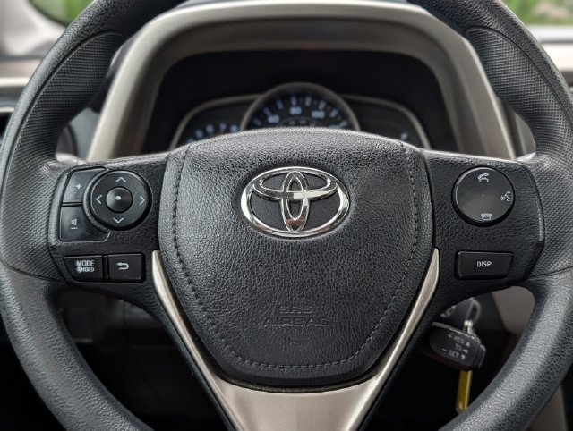 Used 2015 Toyota RAV4 XLE FWD image 20