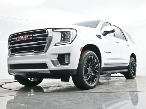 Used 2023 GMC Yukon SLT w/ SLT Premium Package image 45