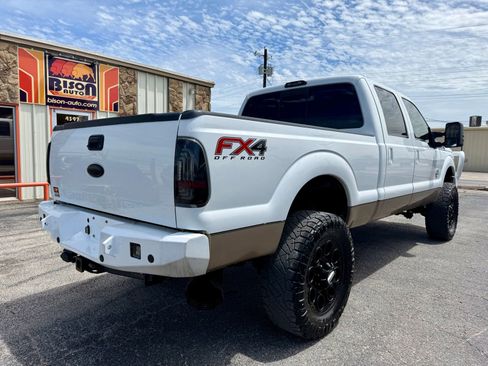 Used 2011 Ford F250 Lariat w/ Lariat Interior Pkg AWD/4WD image 3