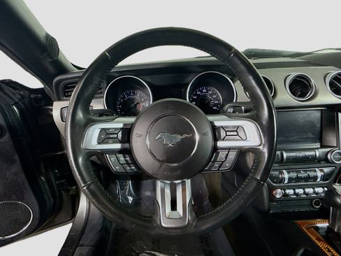 Used 2018 Ford Mustang Premium image 13