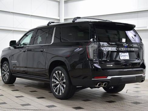 New 2026 Chevrolet Suburban High Country AWD/4WD image 6