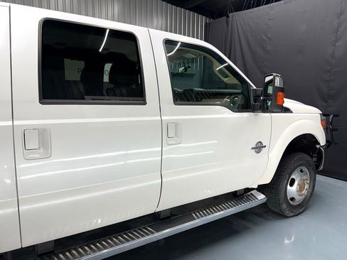 Used 2015 Ford F350 Lariat w/ Chrome Package image 12