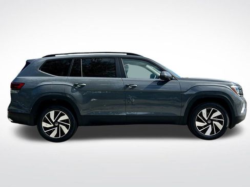 New 2026 Volkswagen Atlas SE FWD image 4