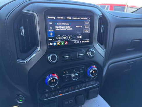 Used 2023 GMC Sierra 2500 Denali image 15