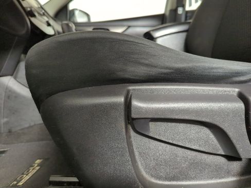 Used 2018 Nissan Rogue Sport S image 25