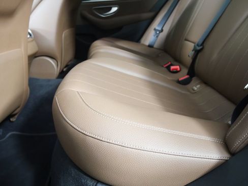 Used 2019 Mercedes-Benz E 300 image 14