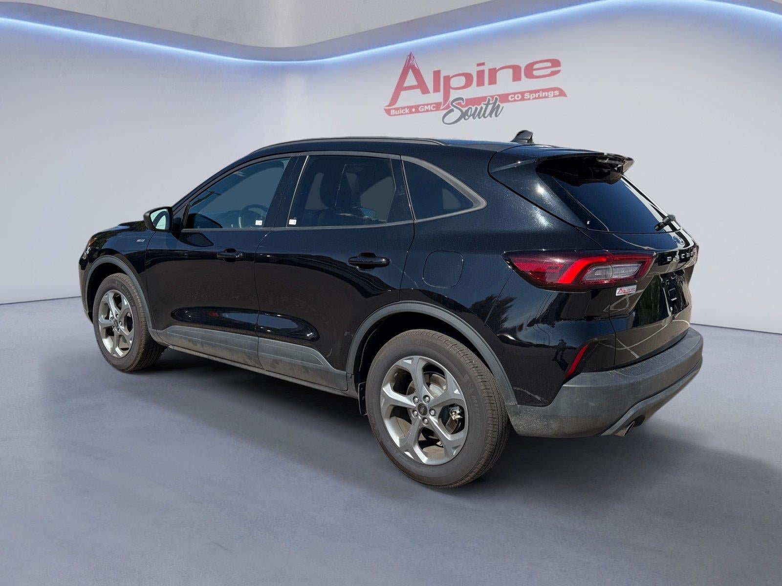Used 2025 Ford Escape ST-Line AWD/4WD image 3