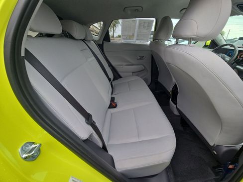 Used 2025 Hyundai Kona SEL image 31